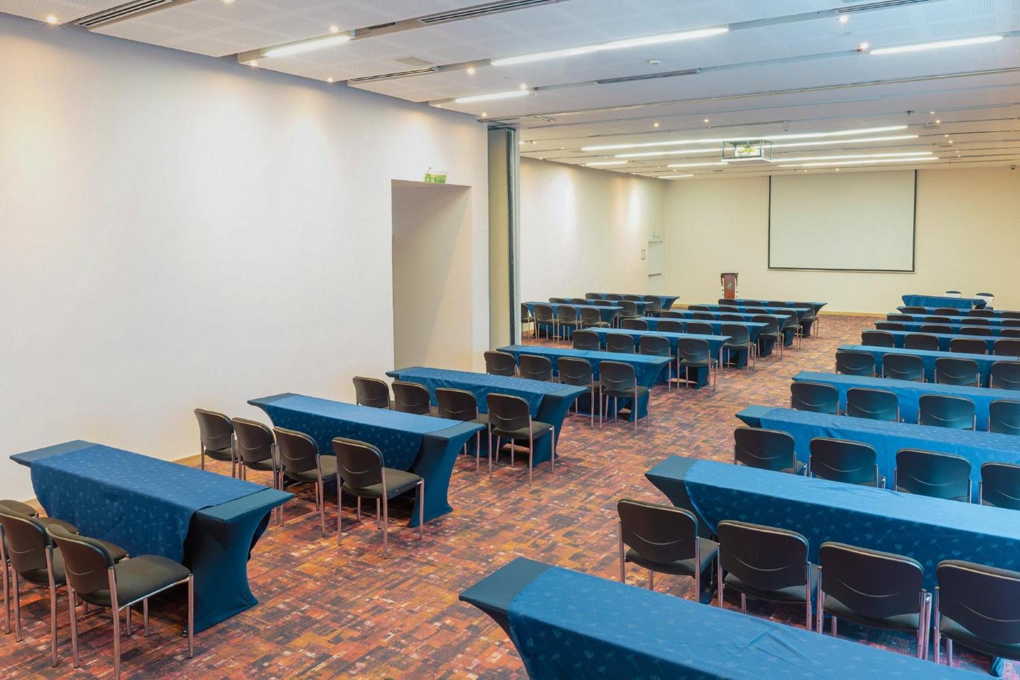 Holiday Inn Cucuta By Ihg Ngoại thất bức ảnh The conference room