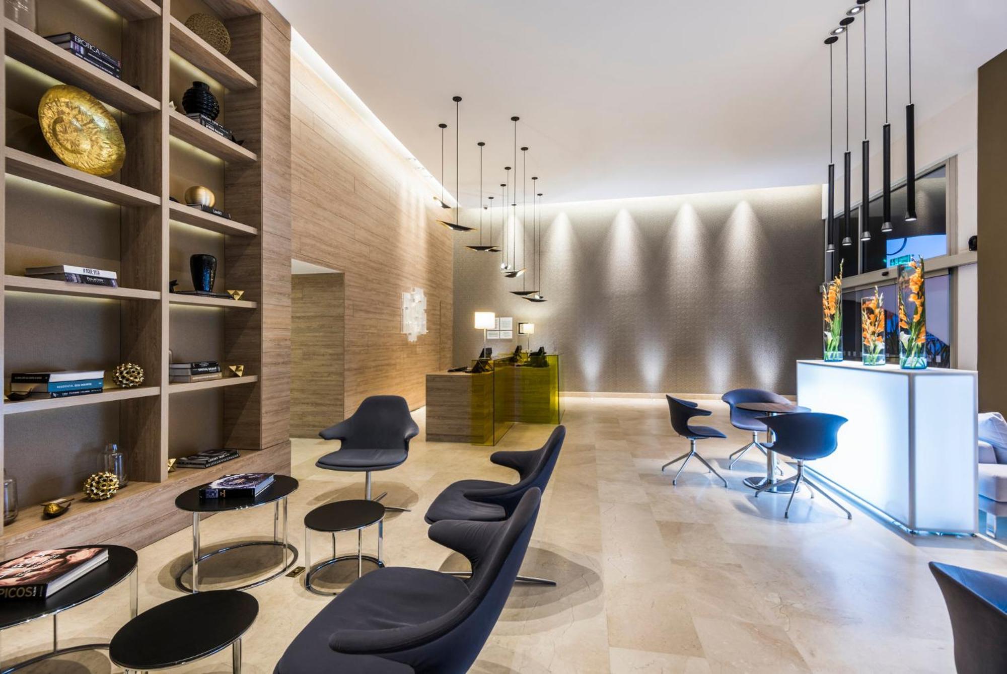Holiday Inn Cucuta By Ihg Ngoại thất bức ảnh The lounge at the airport